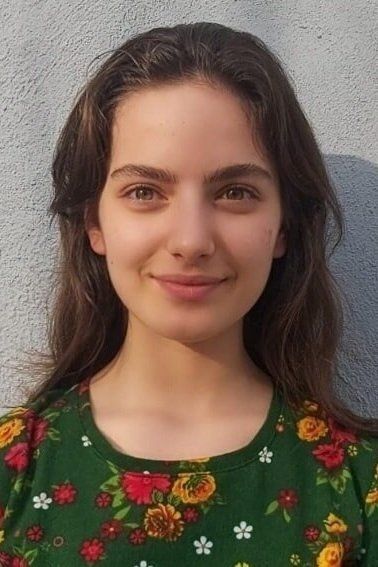 Ava Yaman