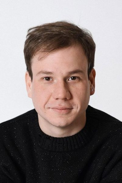Павел Комаров
