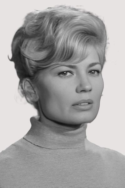 Nadia Sanders