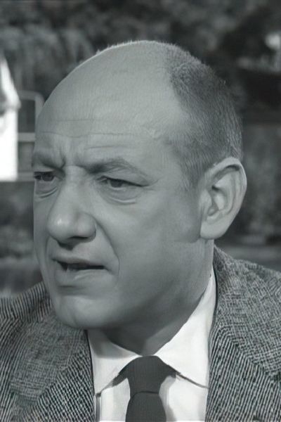 Robert Beauvais