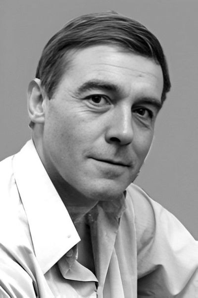 Michael Jayston