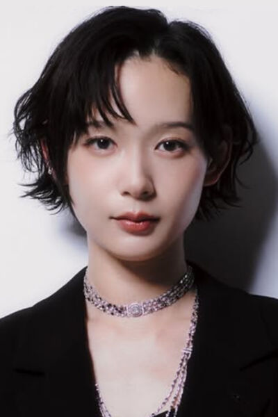 穂志もえか