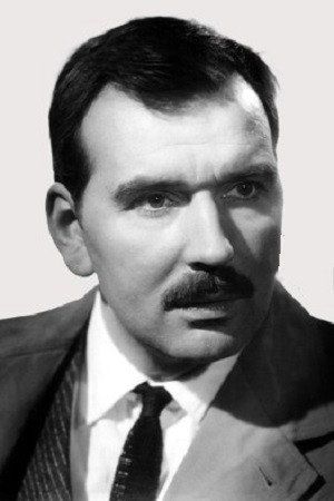 Бернхард Викки